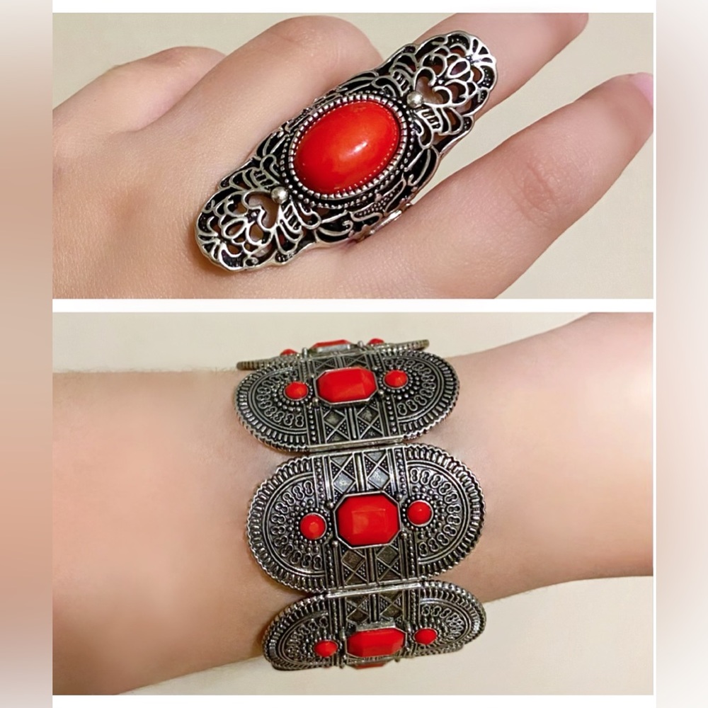 Dark red goth set